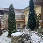 Апартаменты Toskanahaus, Njualms