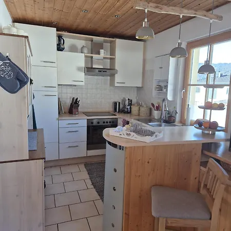 Toskanahaus, Njualms Apartment