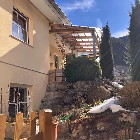 Apartment Toskanahaus, Njualms Tannheim
