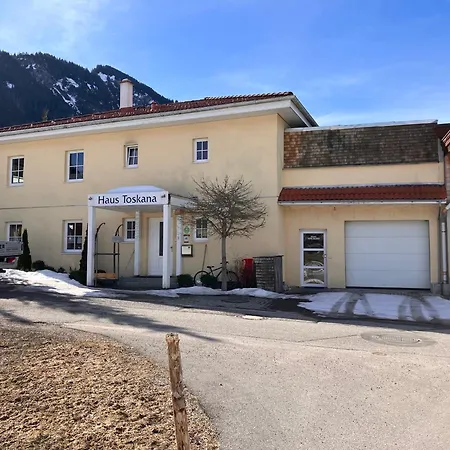 Toskanahaus, Njualms Tannheim