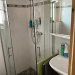 Toskanahaus, Njualms * טאנהיים